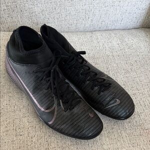 Nike women's Black with Pink-Accent Athletic Cleats